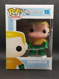 16 Aquaman (Common)
