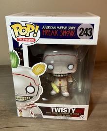 243 Twisty the Clown (American Horror Story)