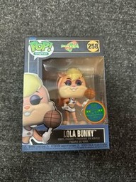 258 Lola Bunny (Legendary)