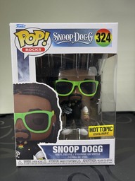 324 Snoop Dogg (Hot Topic)