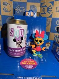 Beach Minnie Mouse