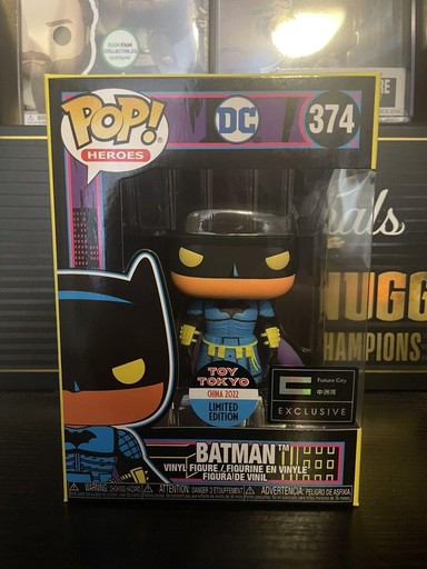 374 Batman (Black Light) (Toy Tokyo)