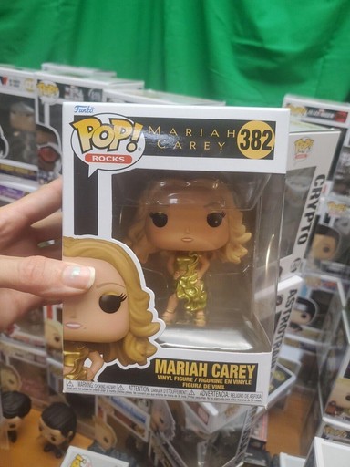 382 Mariah Carey