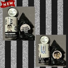 Gomez Addams With Thing (The Addams Family) (Chase)