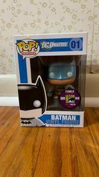 01 Batman (Metallic) (SDCC 2010)