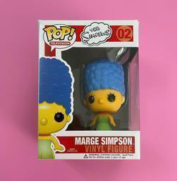 02 Marge Simpson