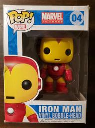 04 Iron Man (Common)