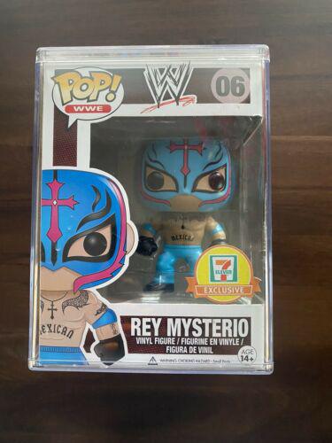 06 Rey Mysterio Teal Pink (7 Eleven)