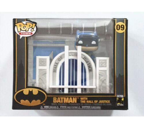 09 Batman and The Hall of Justice