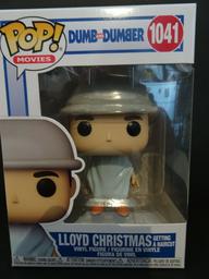 1041 Lloyd Christmas Getting a Haircut