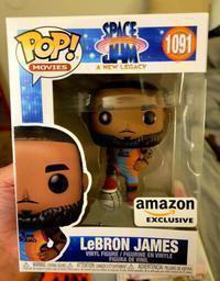 1091 LeBron James (Amazon)