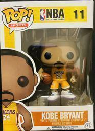 11 Kobe Bryant (Yellow Jersey) Lakers