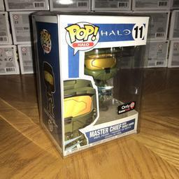 11 Master Chief with sword (GameStop)
