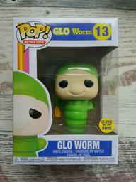 13 Glo Worm (Glows In The Dark)