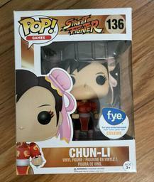 136 Chun-Li (FYE)