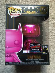 144 Batman Pink Chrome (NYCC 2019)