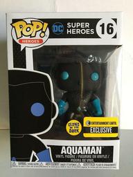 16 Aquaman (Silhouette) (Entertainment Earth)