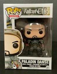165 Paladin Danse