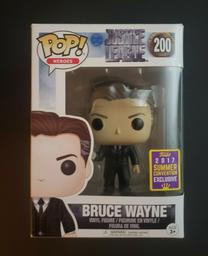200 Bruce Wayne (Justice League) (SDCC 2017)