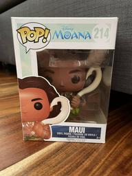 214 Maui (Hook on Shoulder)