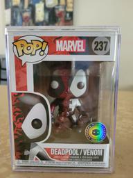 237 Deadpool Venom (Metallic) (Pop In A Box)
