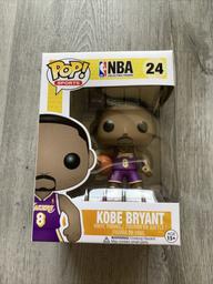 24 Kobe Bryant Lakers (2016 SDCC) ToyCon