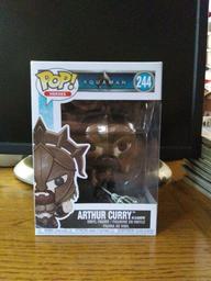 244 Arthur Curry As Gladiator (Common)