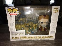 27 Albus Dumbledore With Hogwarts