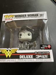 282 Wonder Woman (Jim Lee Deluxe) (Black & White) (GameStop)