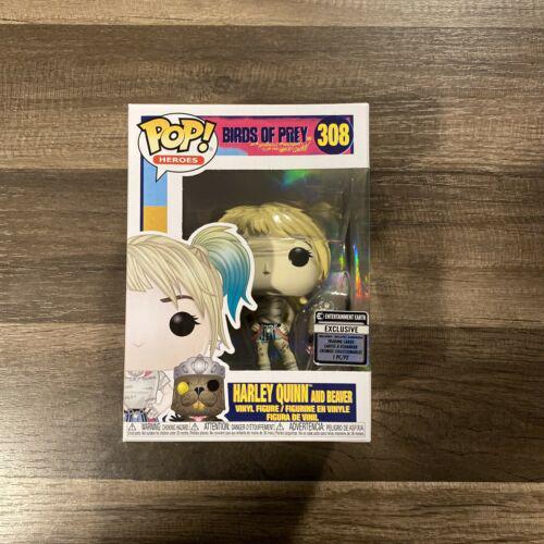 308 Harley Quinn and Beaver with card (Entertainment Earth)