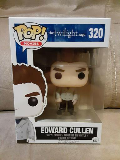320 Edward Cullen (Glitter) (Hot Topic)