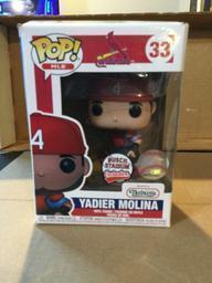 33 Yadier Molina Cardinals SGA (Common)