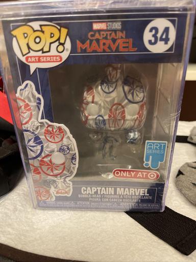 34 Captain Marvel (Art Series) (Target)