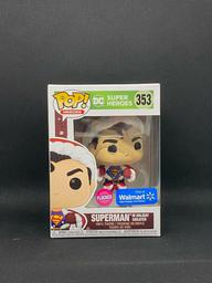 353 Superman in Holiday Sweater (Flocked) (Walmart)
