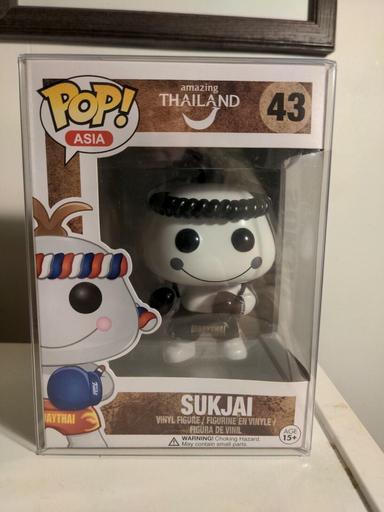 43 Sukjai (Black & White)