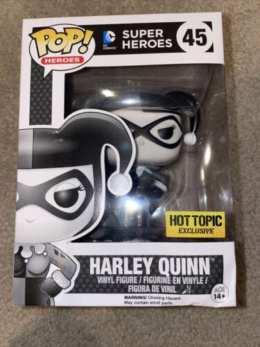 45 Harley Quinn Black & White (Hot Topic)