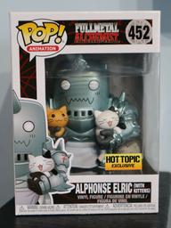 452 Alphonse Elric with Kittens (Hot Topic)