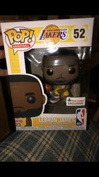 52 LeBron James Lakers Yellow (Foot Locker)