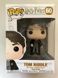 60 Tom Riddle (Common)