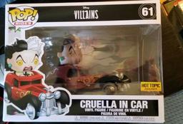 61 Cruella in Car (Hot Topic)