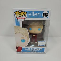 618 Ellen Degeneres (Red Suit)