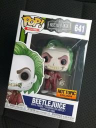 641 Beetlejuice (Wedding Outfit) (Hot Topic)