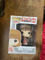 645 Miss Yvonne