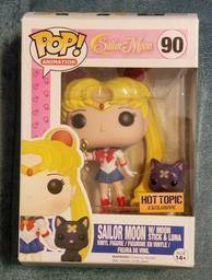 90 Sailor Moon with Moon Stick & Luna (Hot Topic)