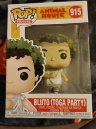 915 Bluto (Toga Party)