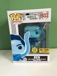 933 Ben (Glows In The Dark) (Hot Topic)