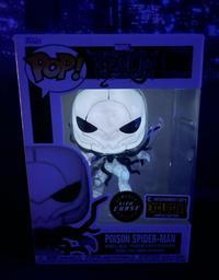 966 Poison Spider-Man (Glow Chase) (Entertainment Earth)