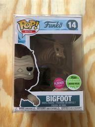 14 Bigfoot (Flocked) Brown