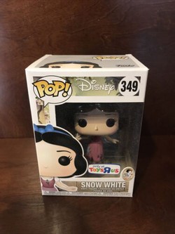 toys r us funko pop exclusive